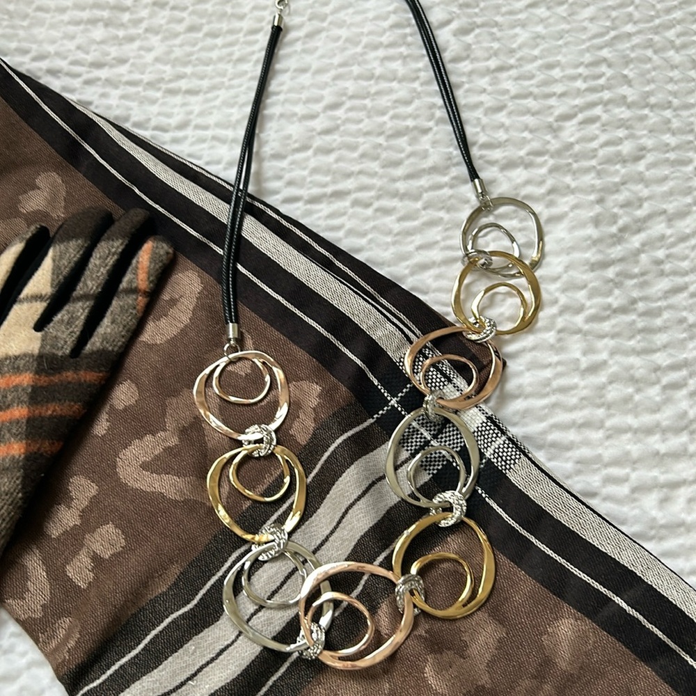 Diversity necklace NWT